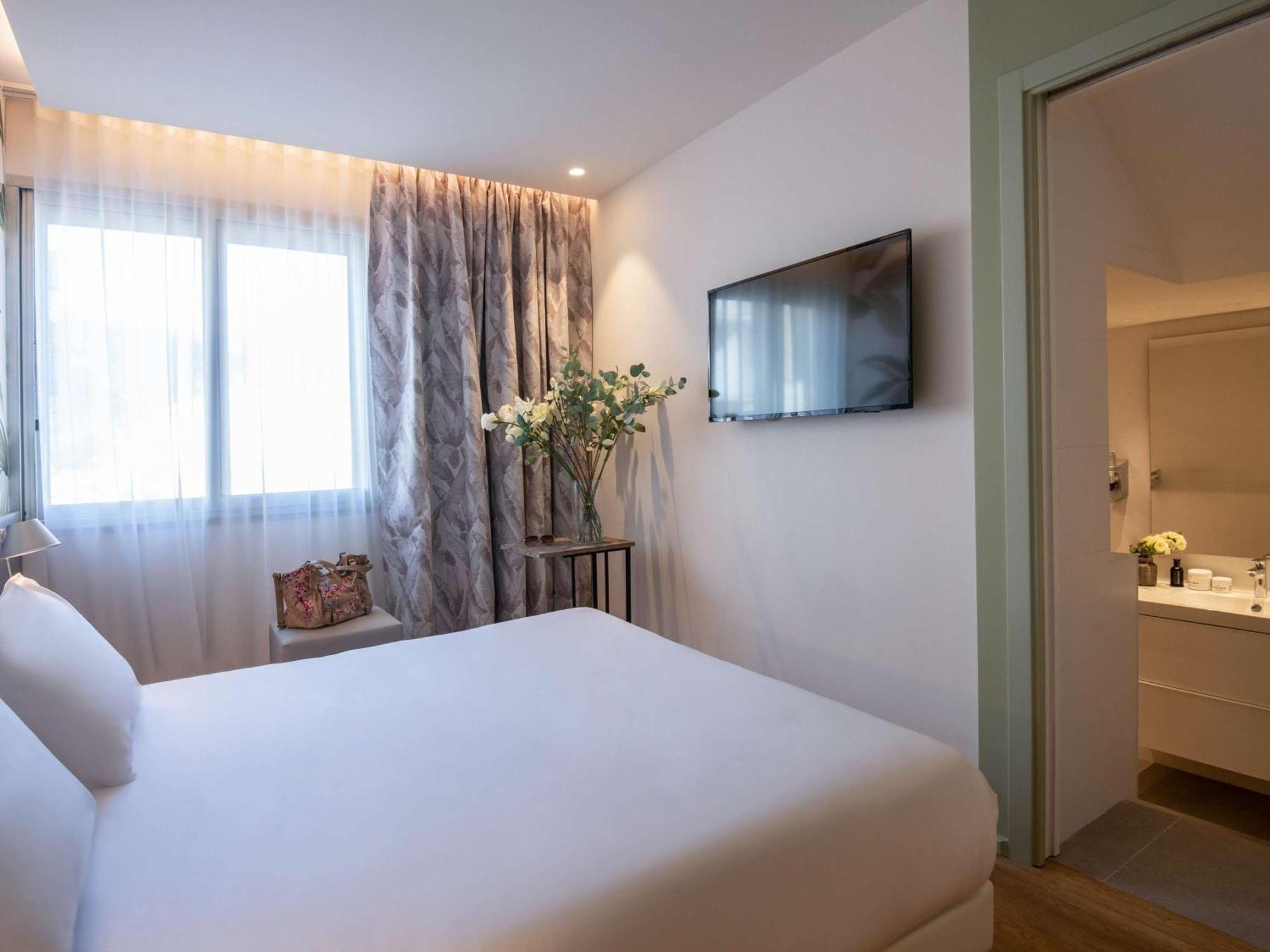 Ibis Styles Beaulieu Sur Mer Экстерьер фото
